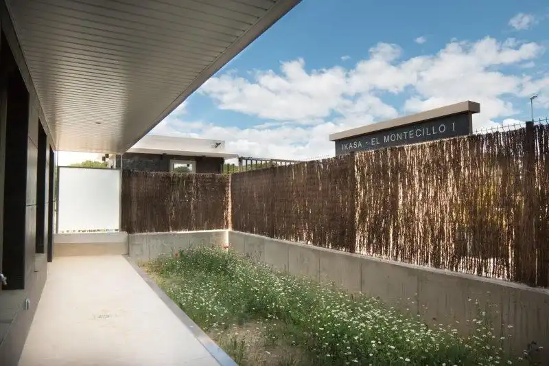 Vista exterior de Pis de lloguer en Las Rozas de Madrid amb Aire condicionat, Terrassa i Traster