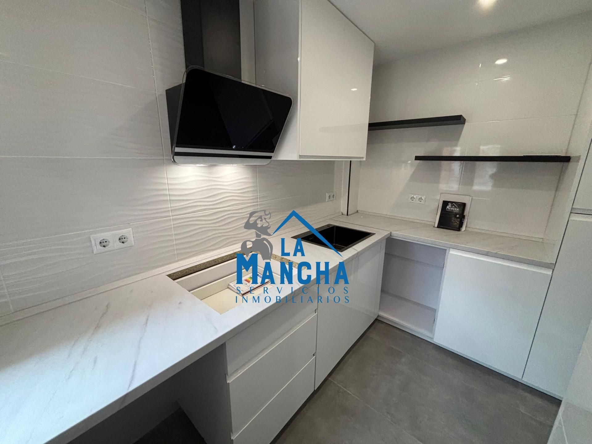 Kitchen of Flat for sale in  Albacete Capital  with Air Conditioner