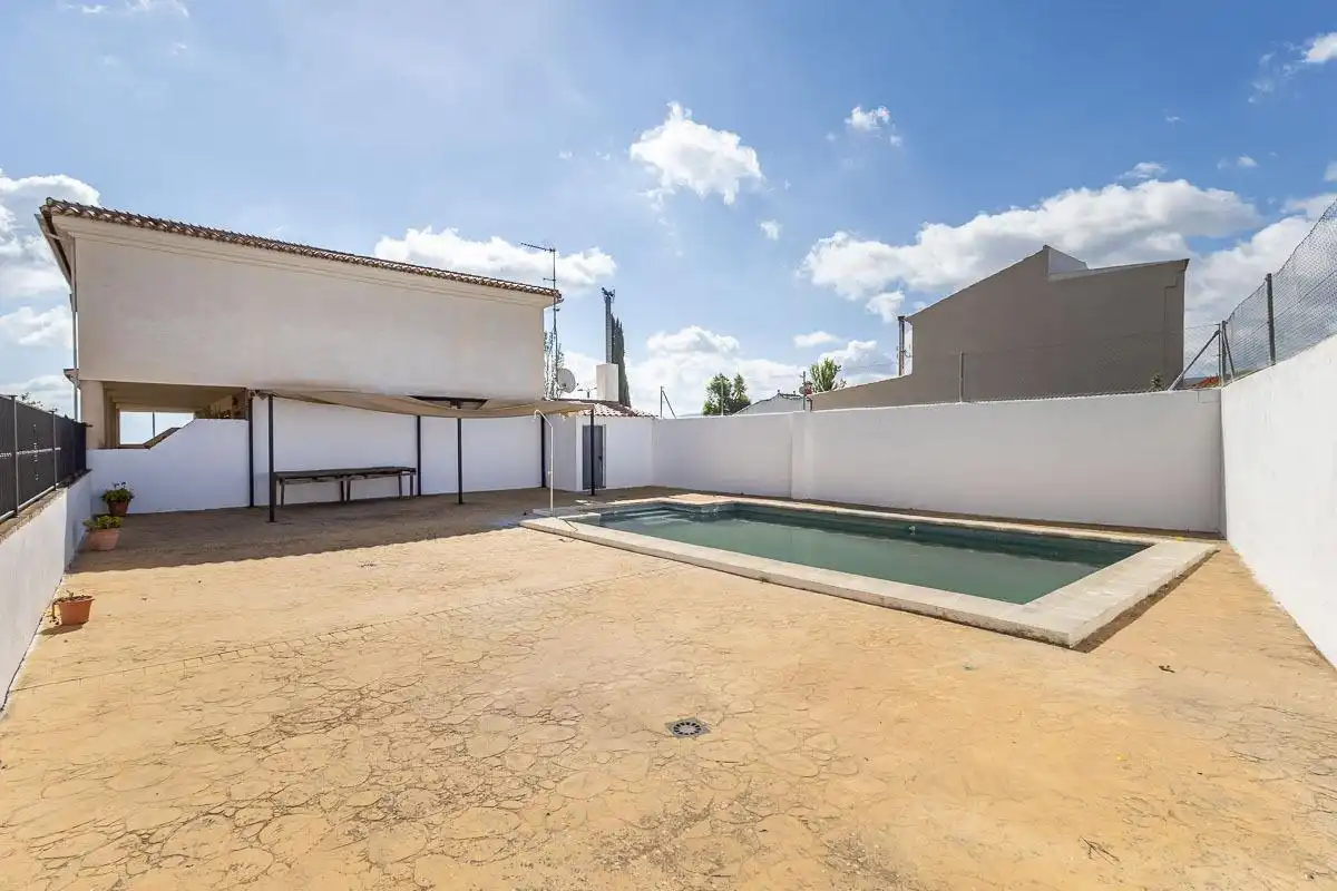 Houses for sale in Urbanizacion ALIXARES DEL TEMPLE, 34, Ventas de Huelma