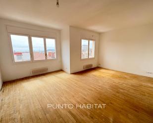 Sala d'estar de Pis en venda en  Barcelona Capital amb Calefacció i Balcó