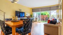 Living room of Single-family semi-detached for sale in Alella  with Air Conditioner, Heating and Parquet flooring
