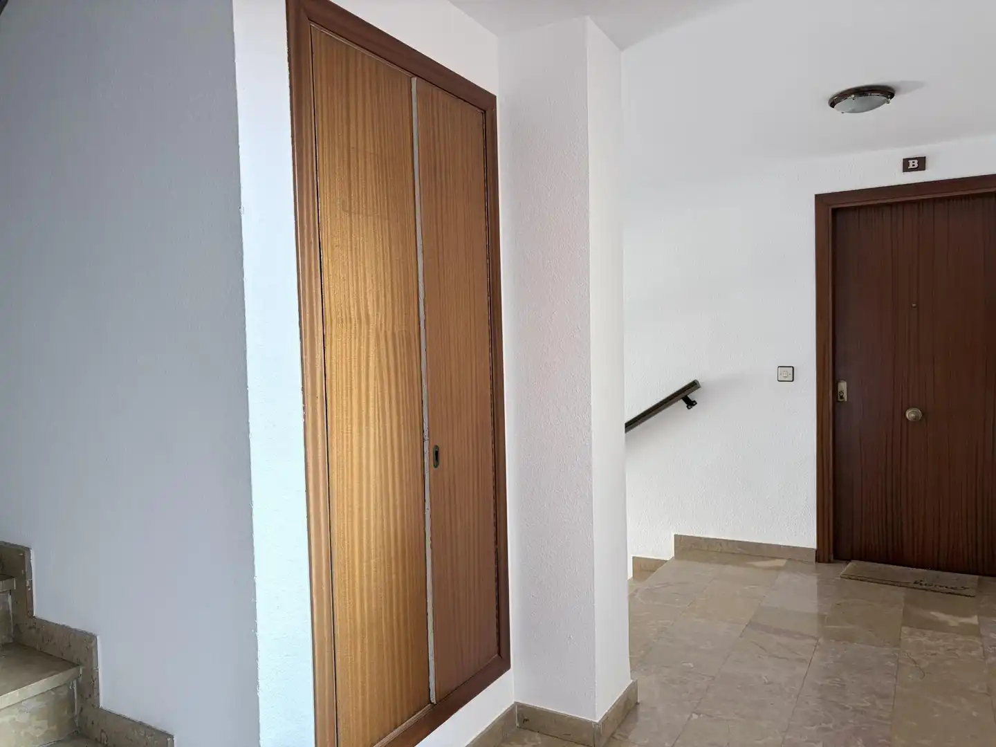 Wohnung zur Miete in Zaragoza mit Klimaanlage, Heizung und Terrasse