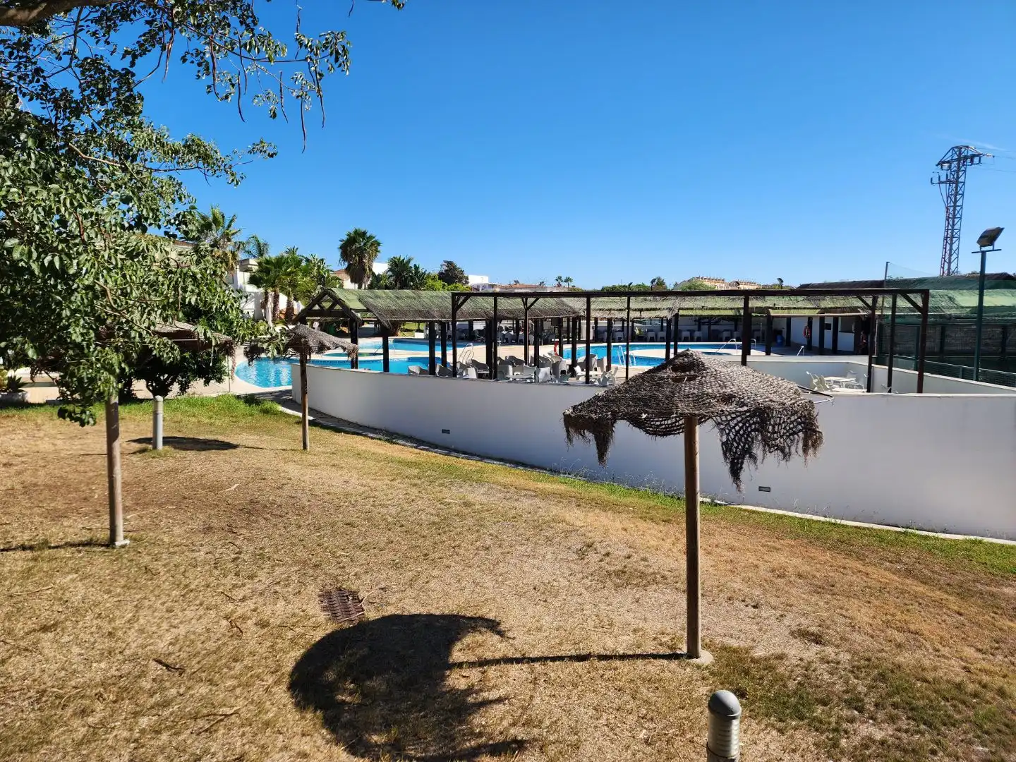 Schwimmbecken von Wohnung zur Miete in Aljaraque mit Balkon