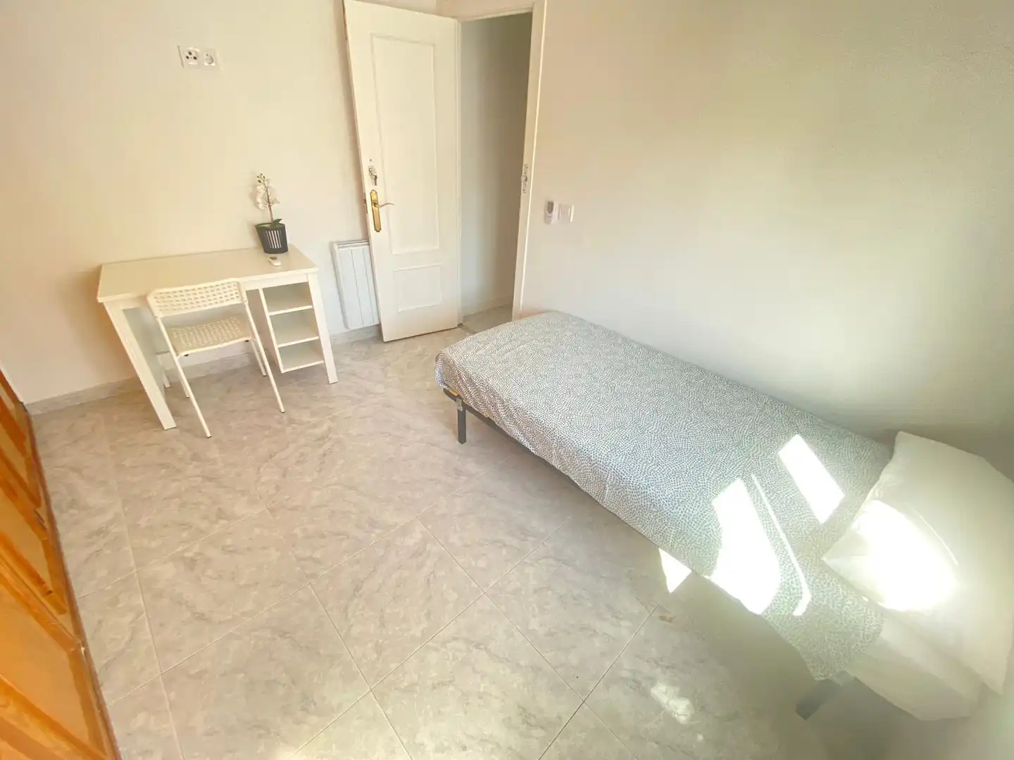 Bedroom of Attic for rent in Madrid  with Heating, Terrace and Furnished