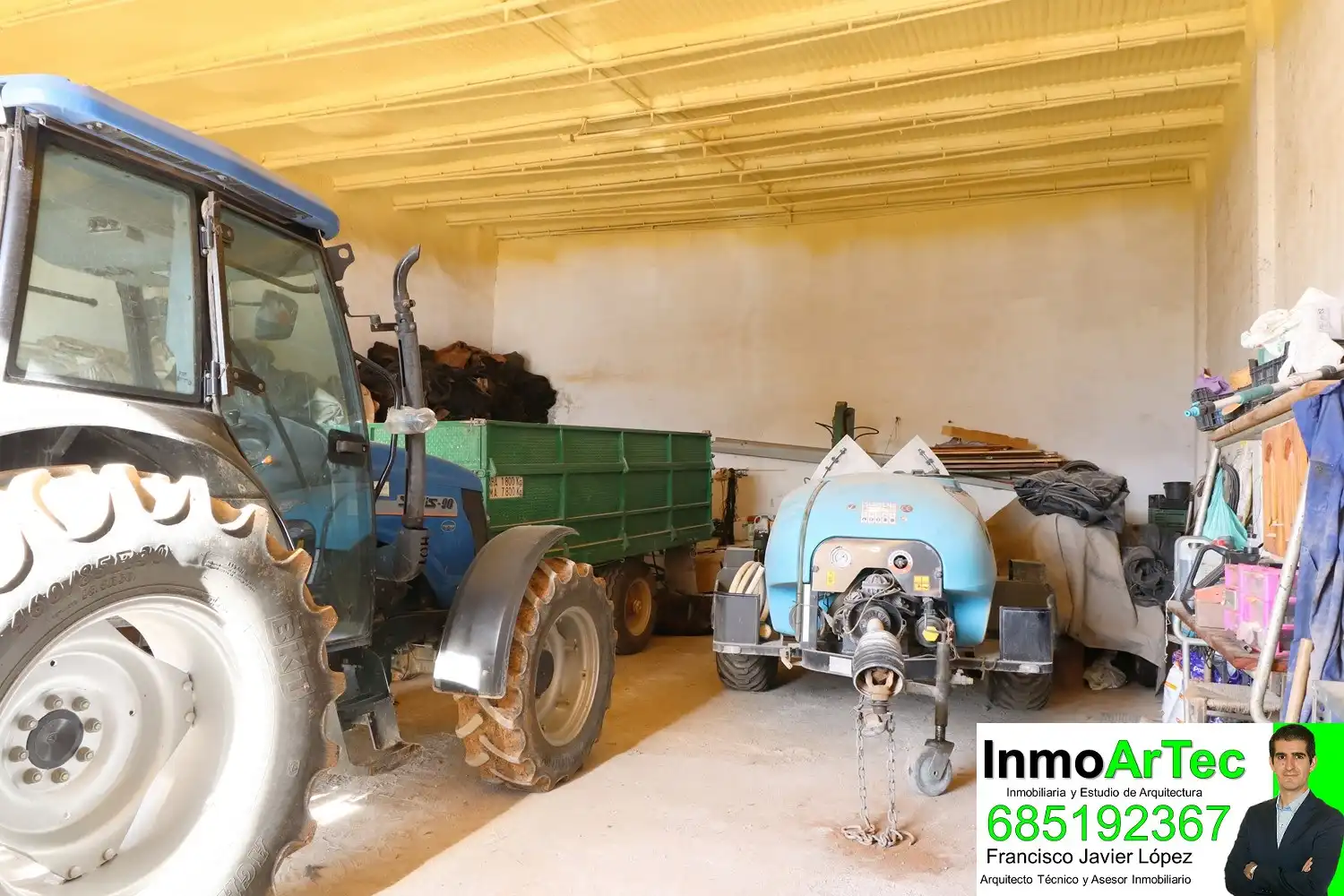 Finca rústica en venda en Iznalloz amb Jardí privat, Terrassa i Piscina