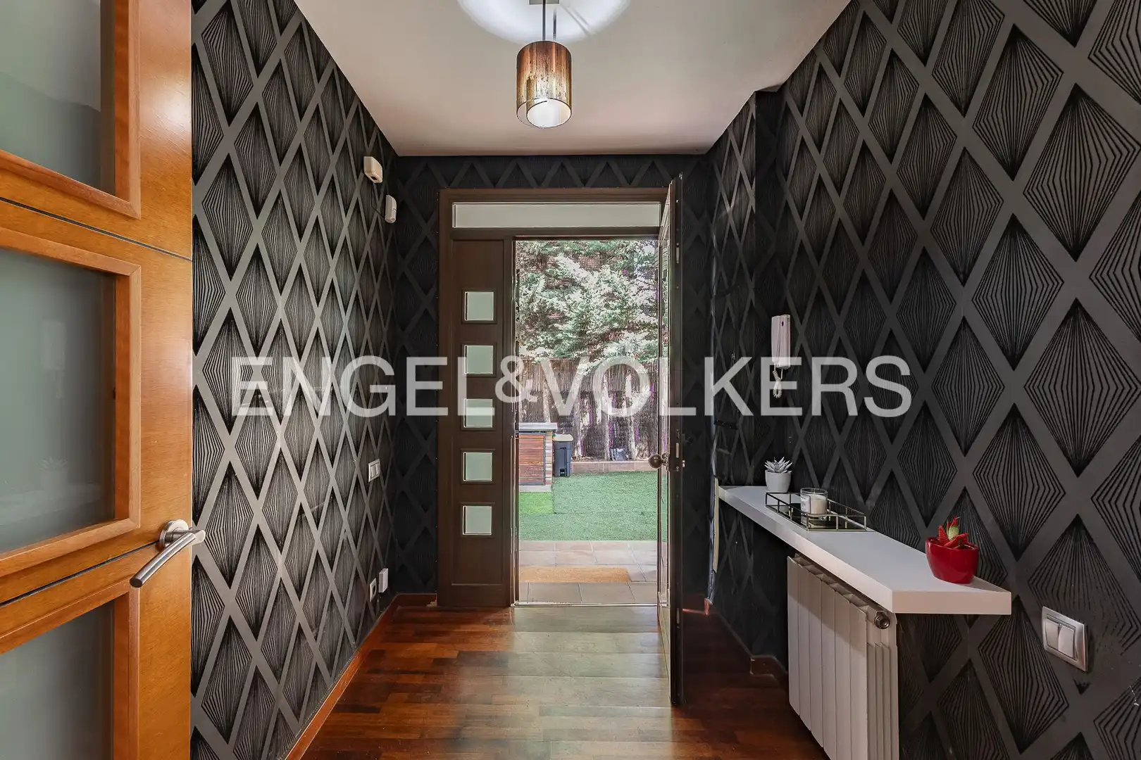 Houses for sale in Dosrius  with Air Conditioner, Heating and Private garden