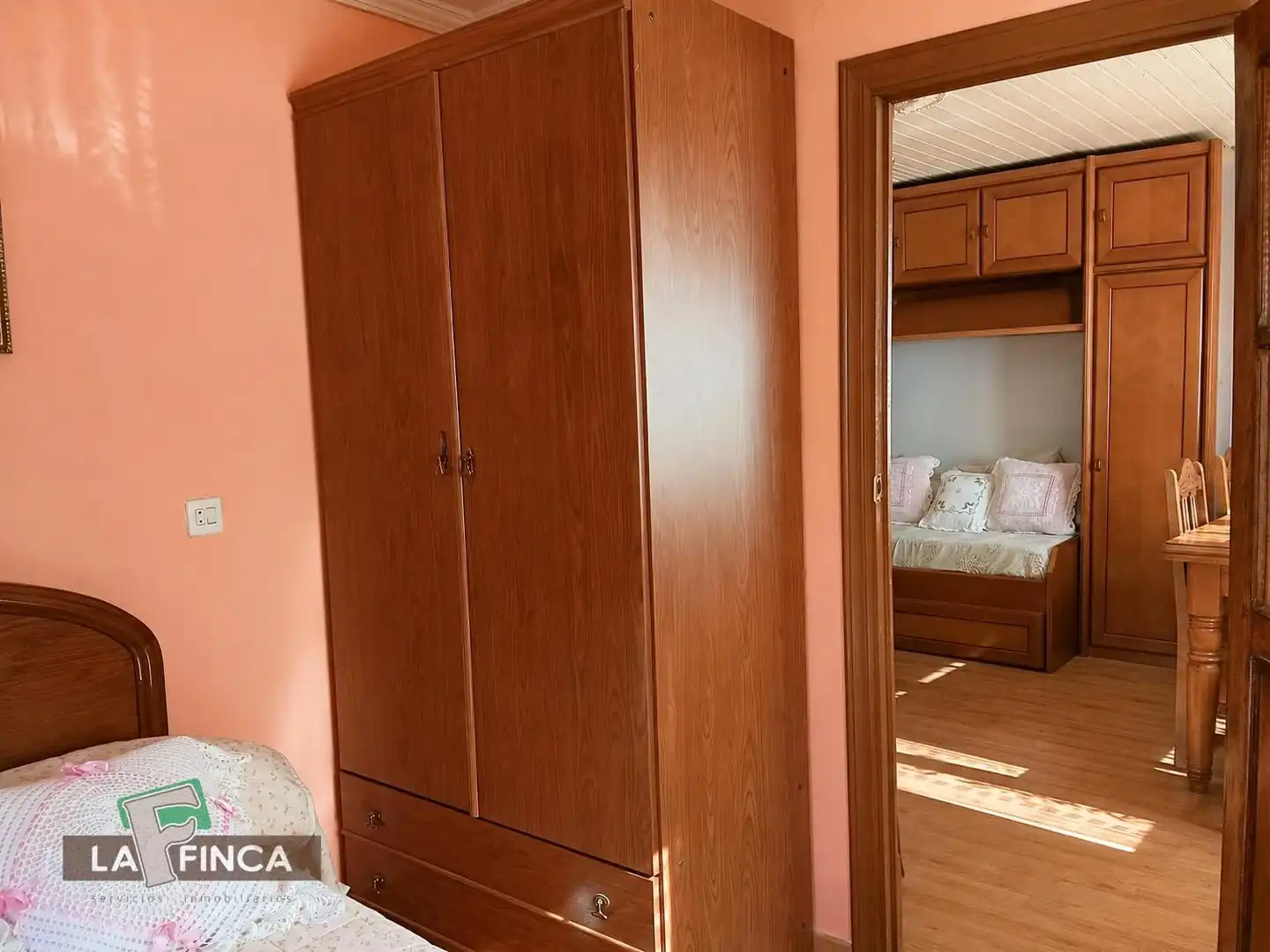 Bedroom of Houses for sale in Belmonte de Miranda  with Heating, Terrace and Storage room