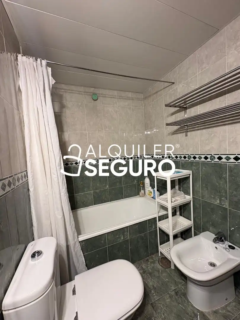 Bany de Pis de lloguer en Arganda del Rey amb Calefacció i Traster