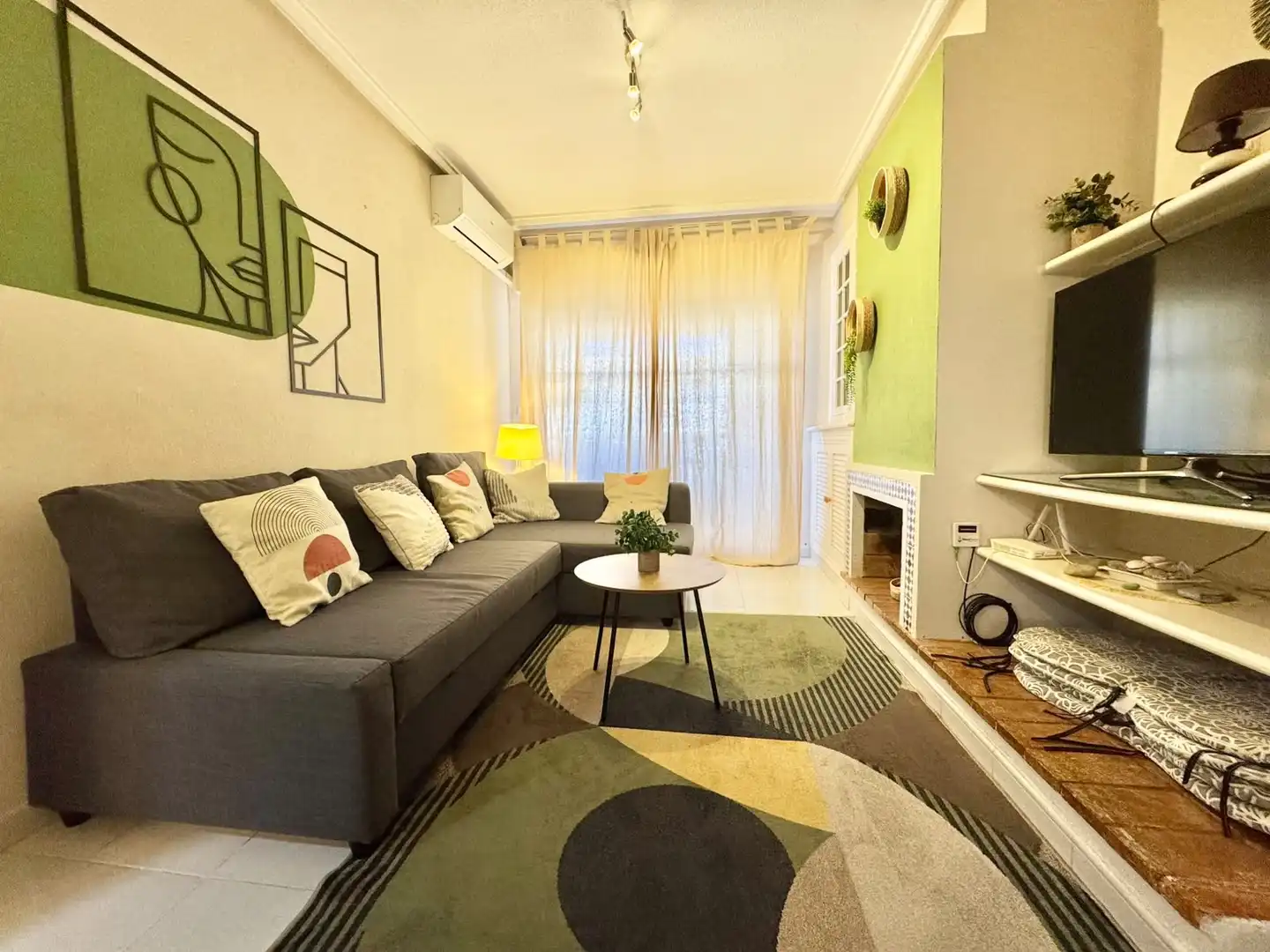 Living room of Flat for rent in Torrevieja  with Air Conditioner, Heating and Swimming Pool