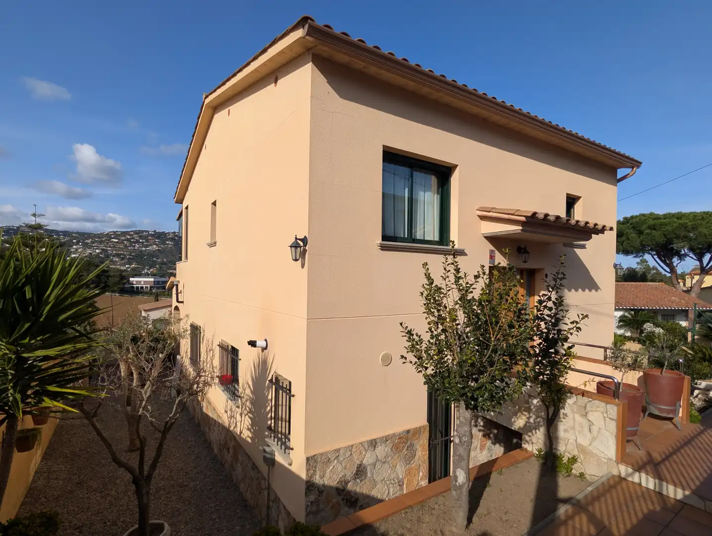 Vista exterior de Casa o chalet en venta en Castell d'Aro, Platja d'Aro i s'Agaró con Calefacción, Jardín privado y Terraza