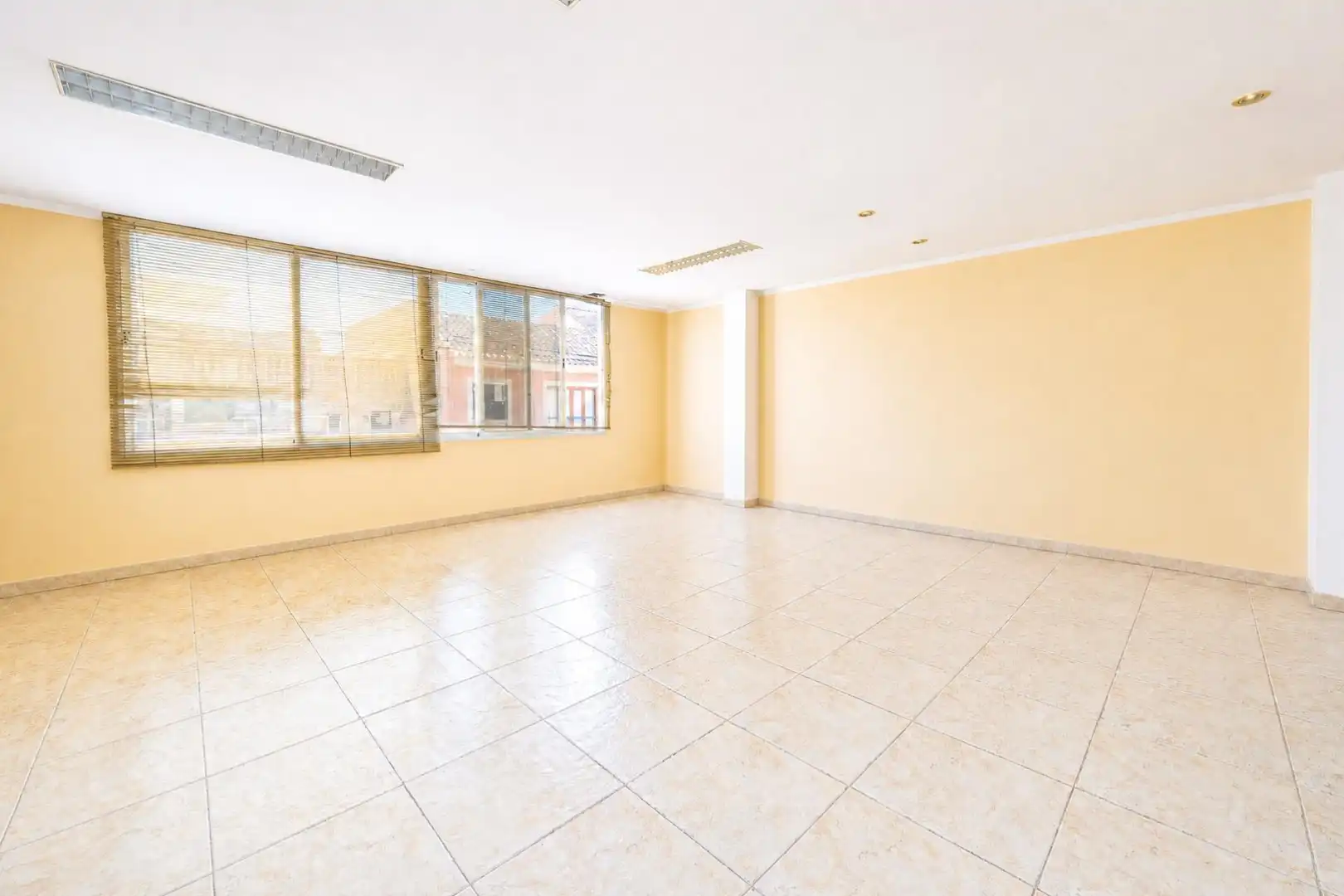 Local en venta en  Palma de Mallorca con Aire acondicionado y Terraza