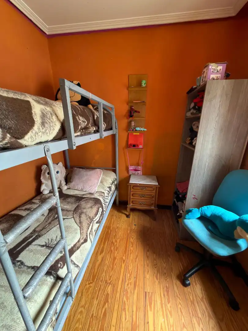 Dormitori de Pis en venda en Venta de Baños amb Calefacció i Terrassa