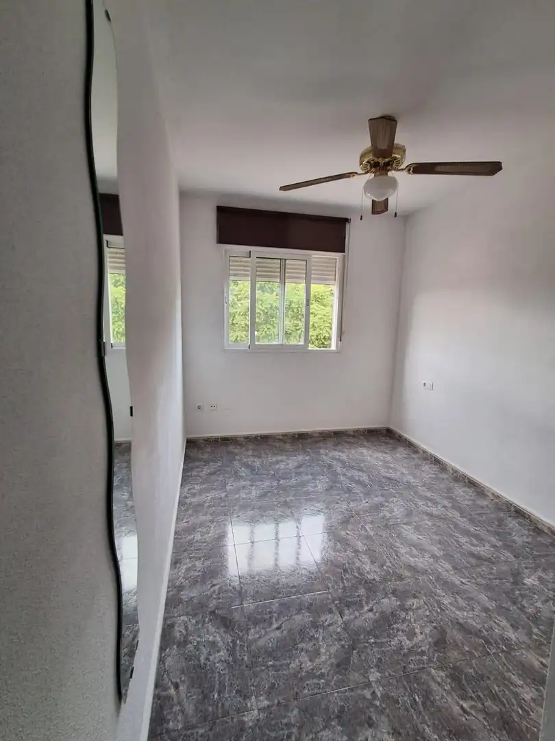 Habitación de Piso en venta en  Murcia Capital con Aire acondicionado y Balcón