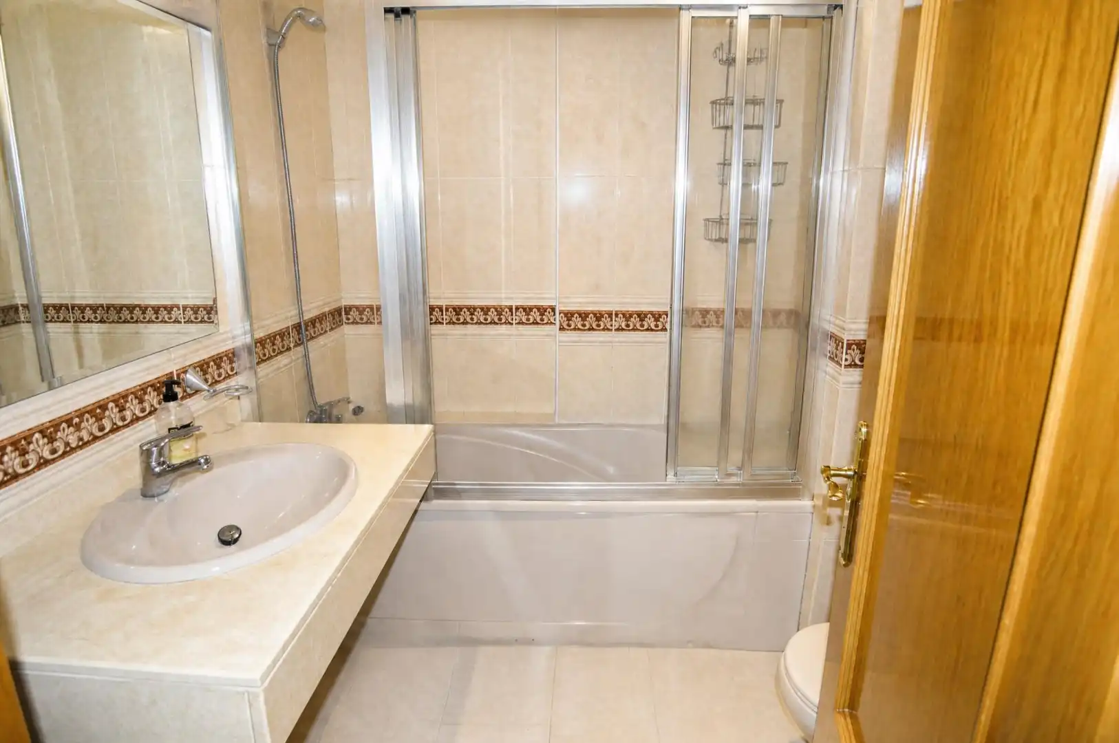 Bathroom of Flat for rent in Cáceres  with Terrace