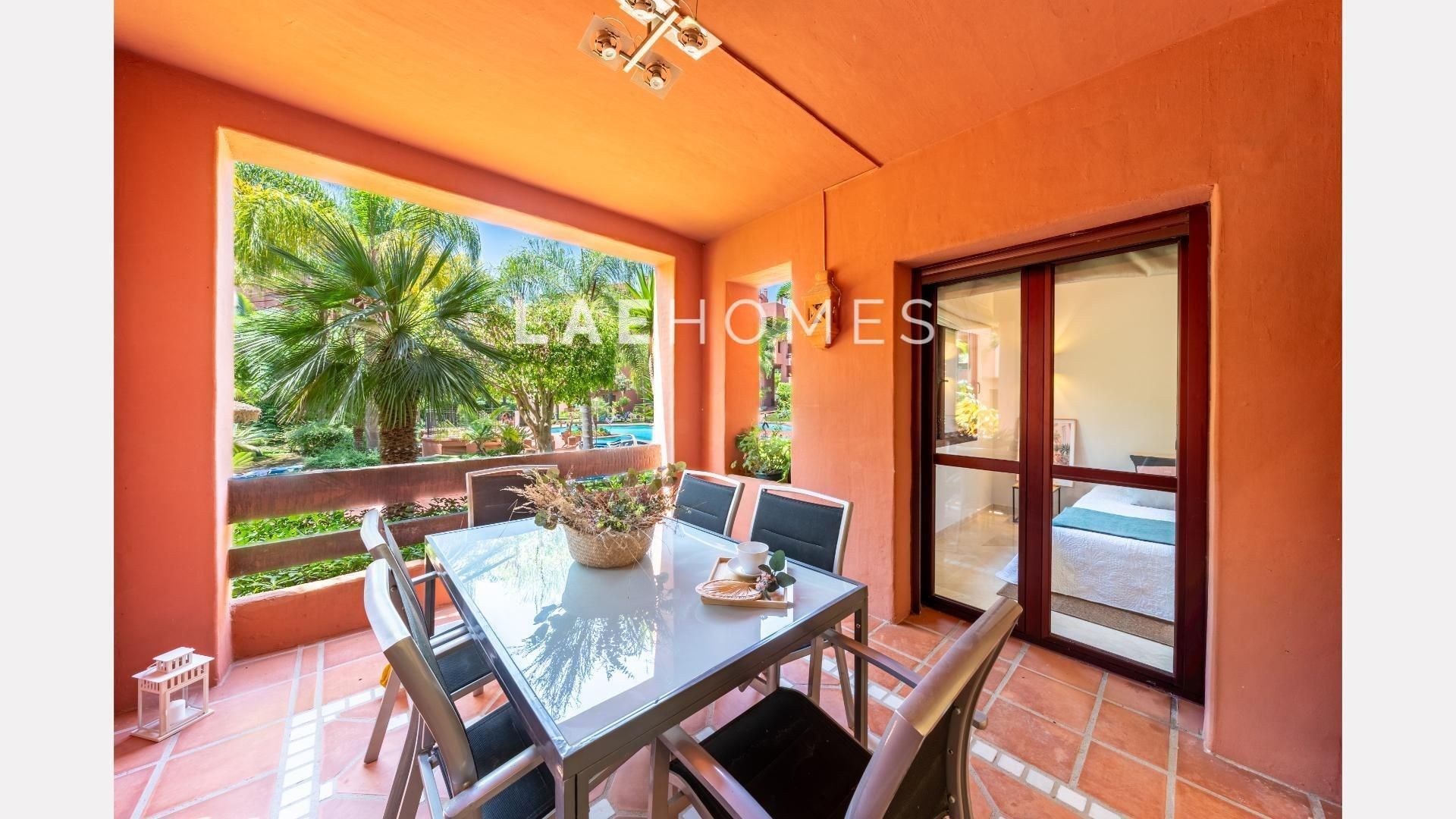 Exterior view of Apartment for sale in Marbella  with Air Conditioner, Private garden and Terrace
