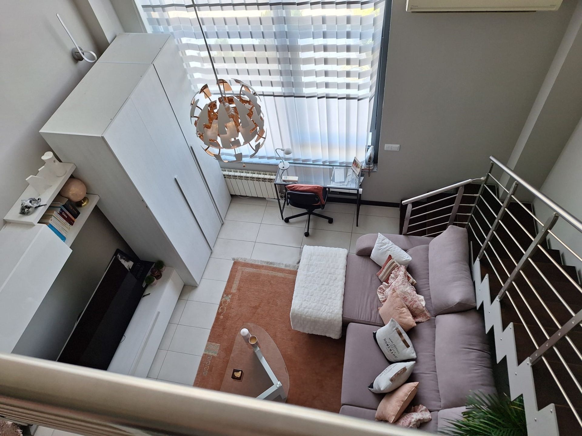 Living room of Duplex for sale in  Madrid Capital  with Air Conditioner, Heating and Parquet flooring