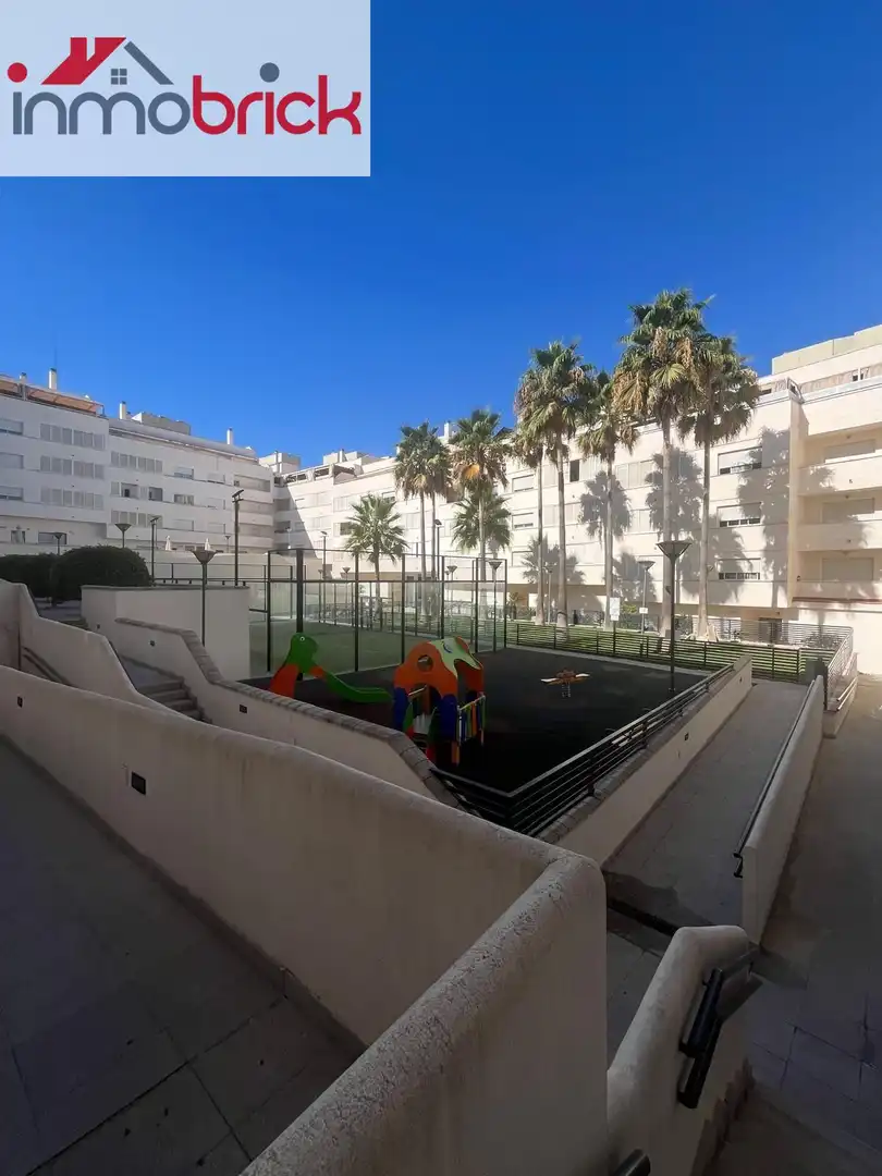 Bajo con piscina en venta en El Valle, imagen 6