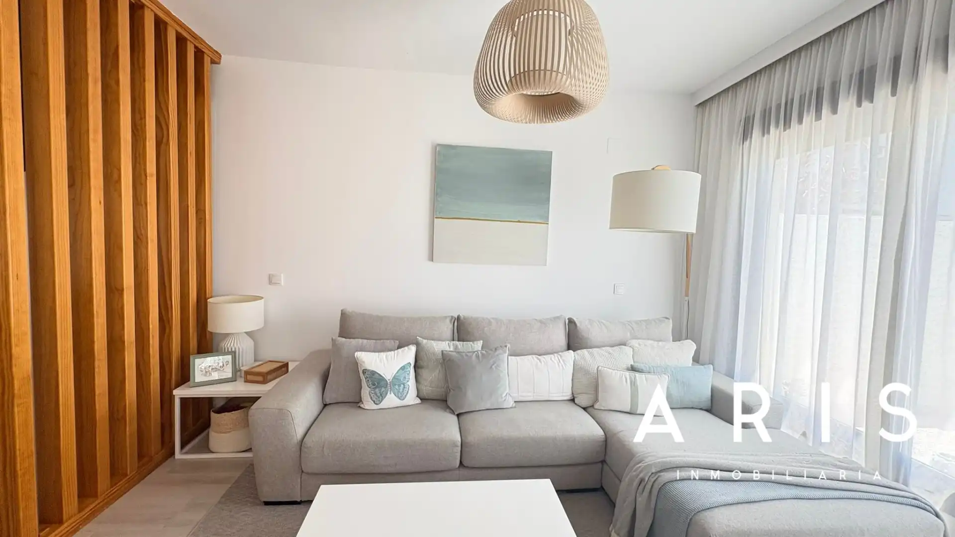 Sala de estar de Casa adosada en venta en Alhaurín de la Torre con Aire acondicionado, Jardín privado y Parquet