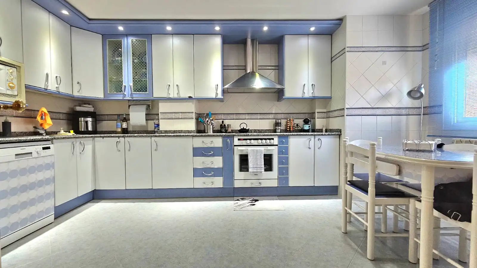 Cocina de Casa adosada en venta en Torrejón de la Calzada con Aire acondicionado, Calefacción y Jardín privado