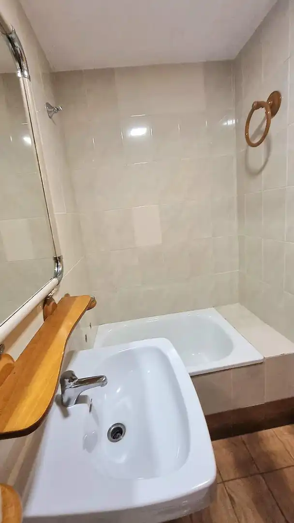 Bany de Pis en venda en Benalmádena amb Aire condicionat, Terrassa i Moblat