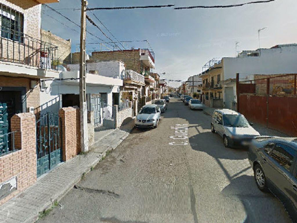 Exterior view of House or chalet for sale in  Sevilla Capital