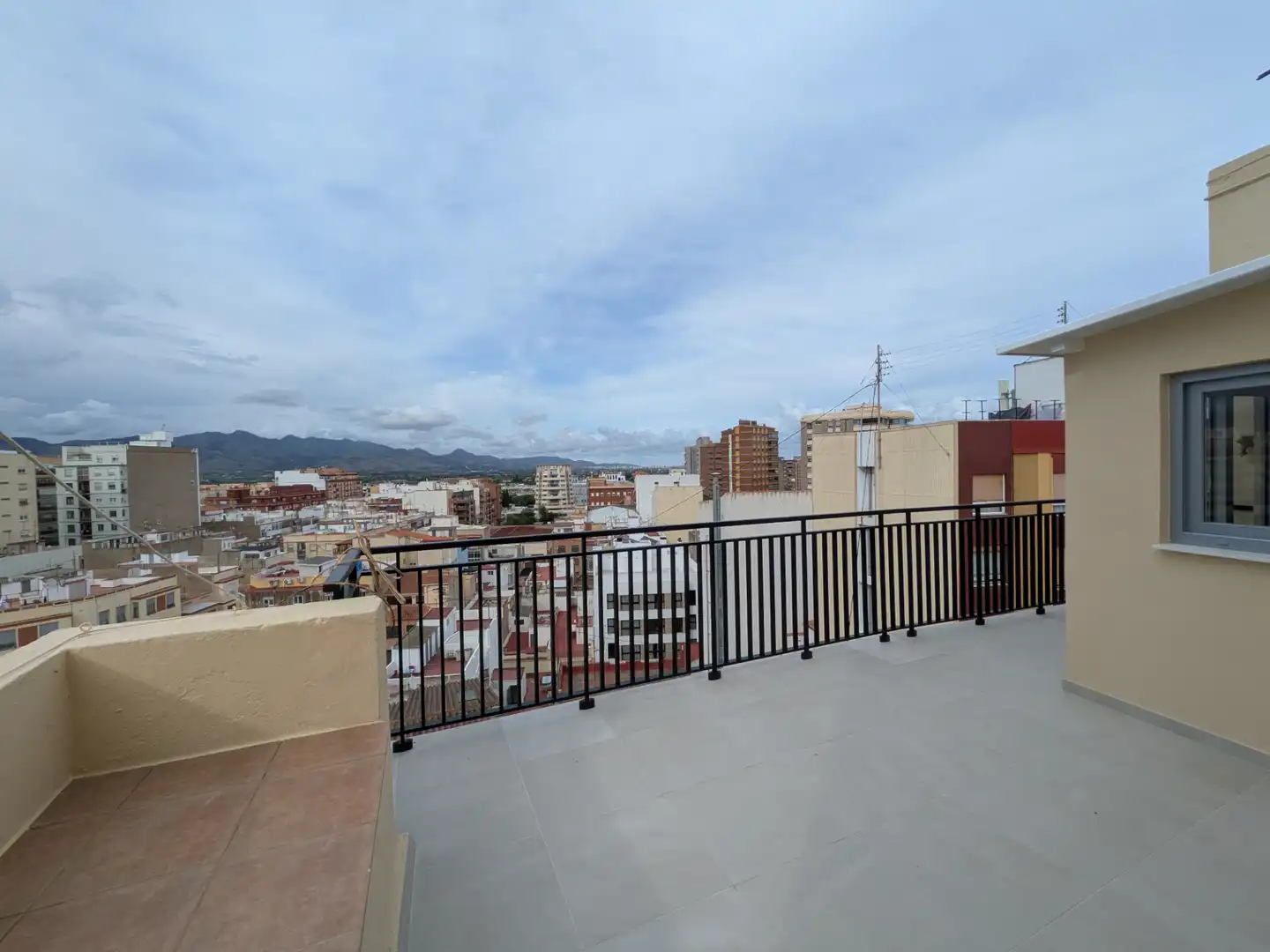 Terraza de Ático en venta en Castellón de la Plana / Castelló de la Plana con Aire acondicionado y Terraza
