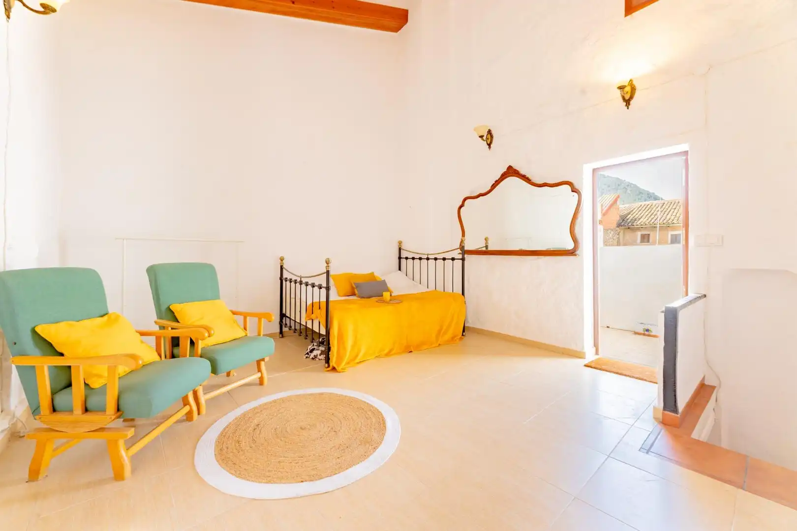 Dormitori de Casa o xalet en venda en Xàtiva amb Calefacció, Terrassa i Moblat