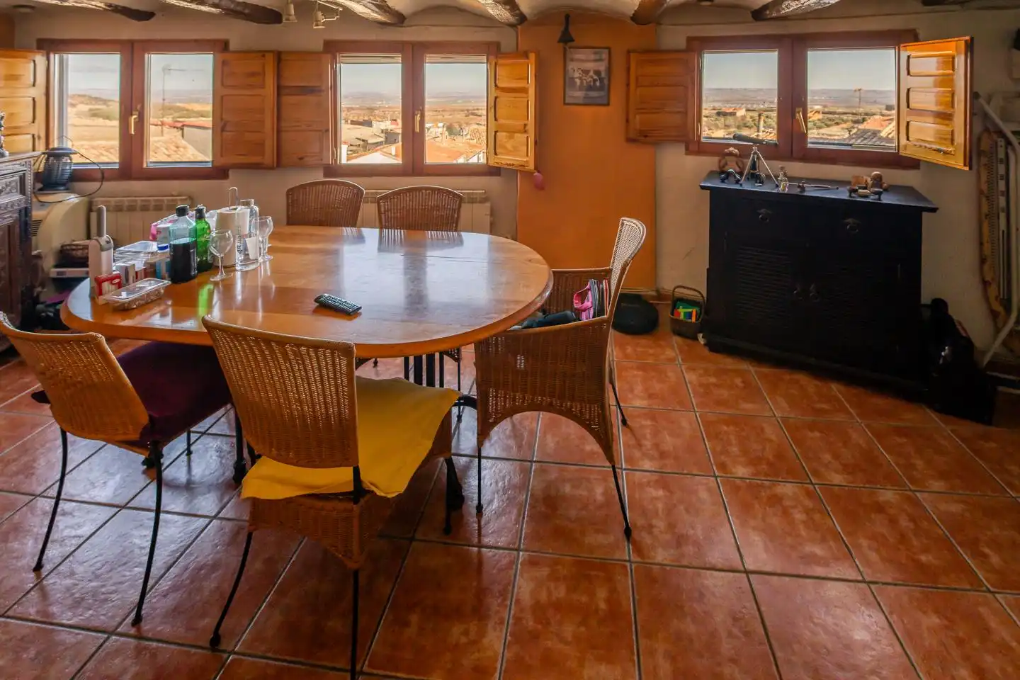 Comedor de Casa o chalet en venta en Almonacid de la Sierra con Calefacción, Terraza y Balcón
