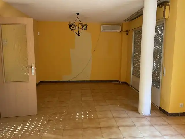 Semi-detached house for sale in C/ Número seis, imagen 3
