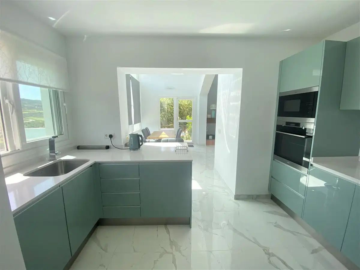 Villa mit Pool zum Verkauf in Altos de Estepona, imagen 10