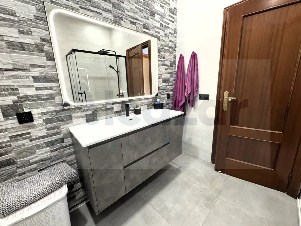 Baño de Casa adosada en venta en Mairena del Alcor con Aire acondicionado y Terraza