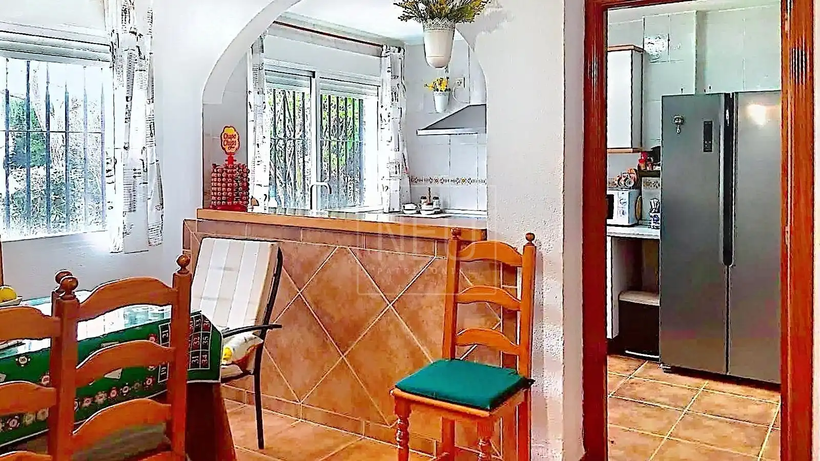 Cocina de Casa o chalet en venta en Cúllar Vega con Aire acondicionado, Calefacción y Jardín privado