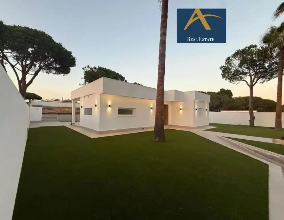Casa rústica amb piscina en venda a Los Franceses – La Vega