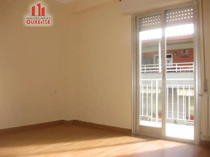Dormitori de Edifici en venda en Barbadás