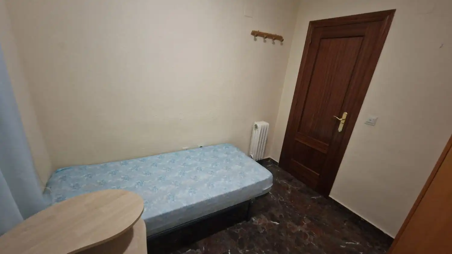 Habitación de Piso en venta en Jaén con Calefacción, Terraza y Balcón