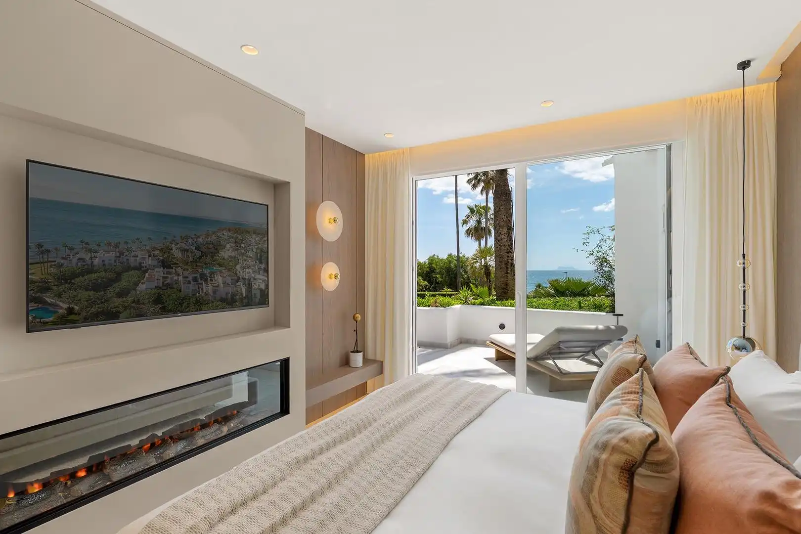 Penthouse with terrace for sale in ALCAZABA BEACH, imagen 9
