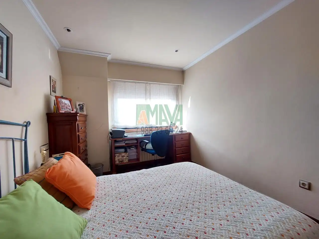 Habitación de Casa adosada en venta en Ourense Capital  con Calefacción