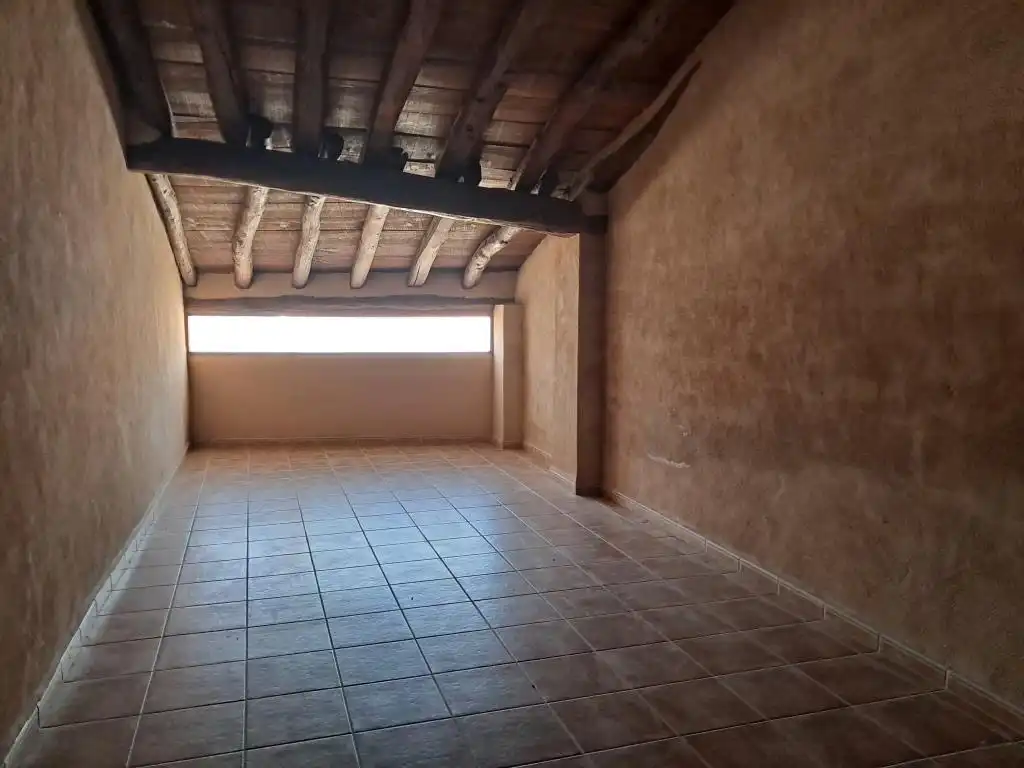 Casa adosada en venta en Valderrobres con Calefacción, Horno y Lavadora