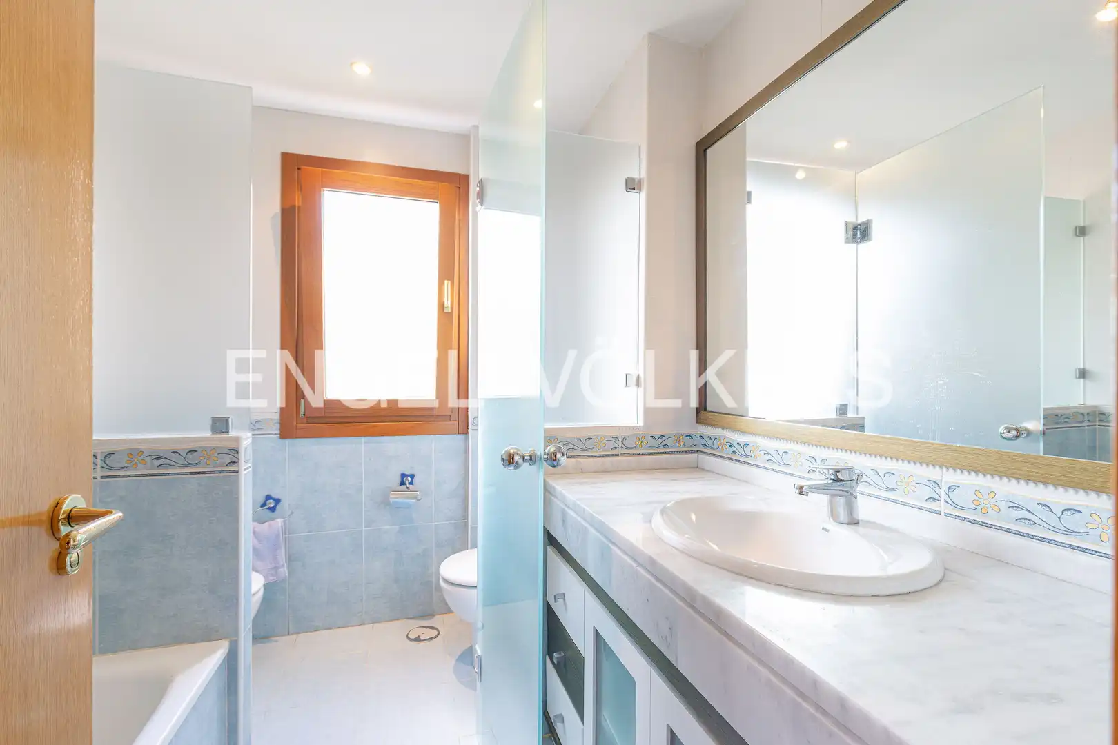 Bathroom of Houses for sale in Los Peñascales