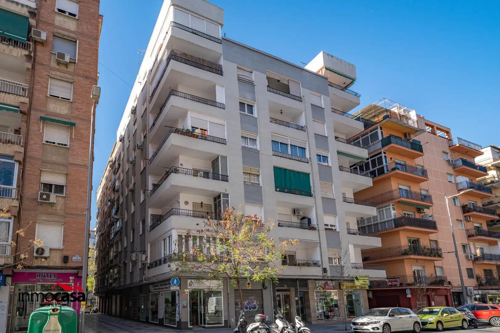 Außenansicht von Wohnung zum Verkauf in Granada mit Klimaanlage und Möbliert