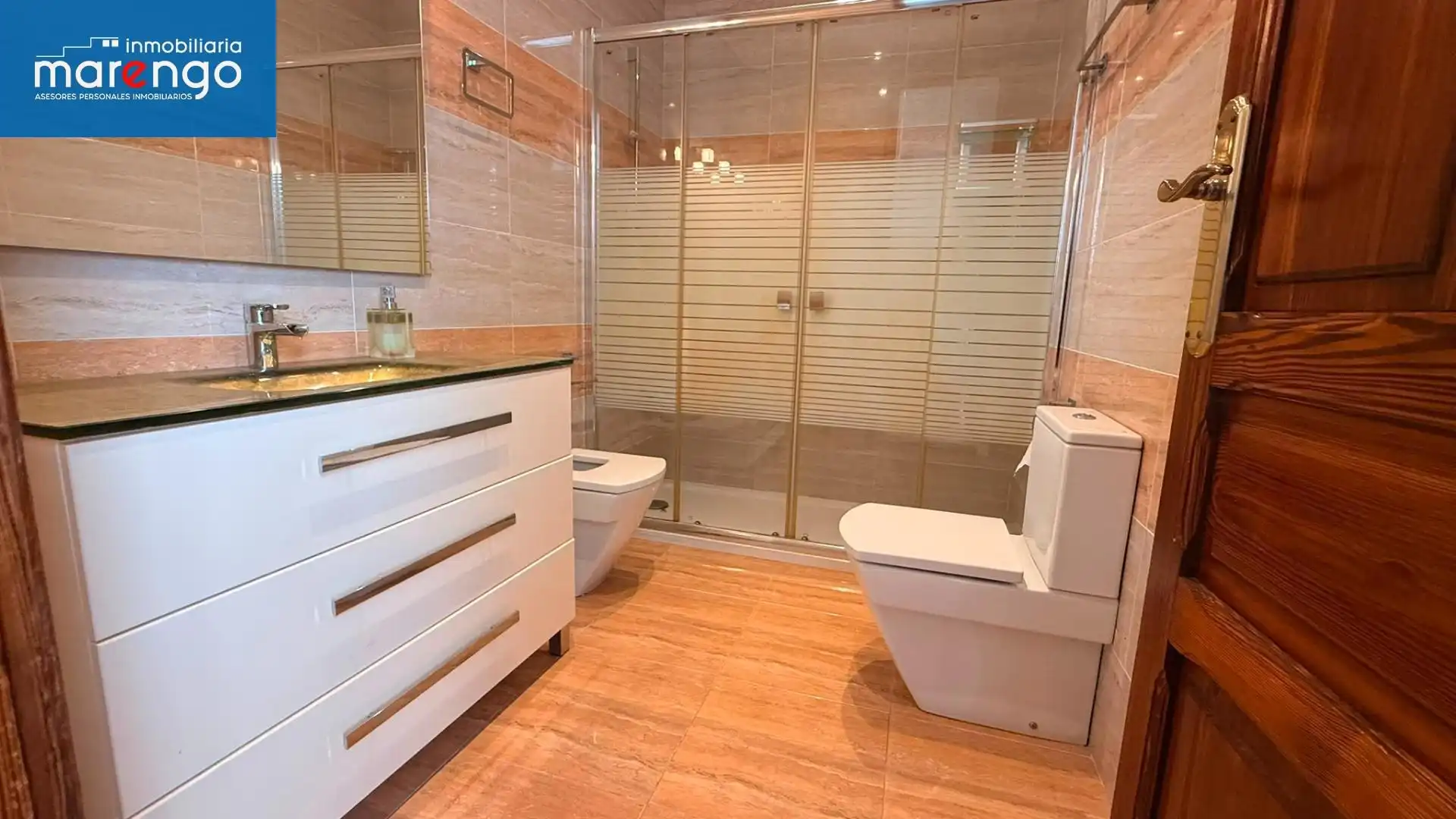 Bany de Casa o xalet en venda en Almazora / Almassora amb Aire condicionat, Terrassa i Traster