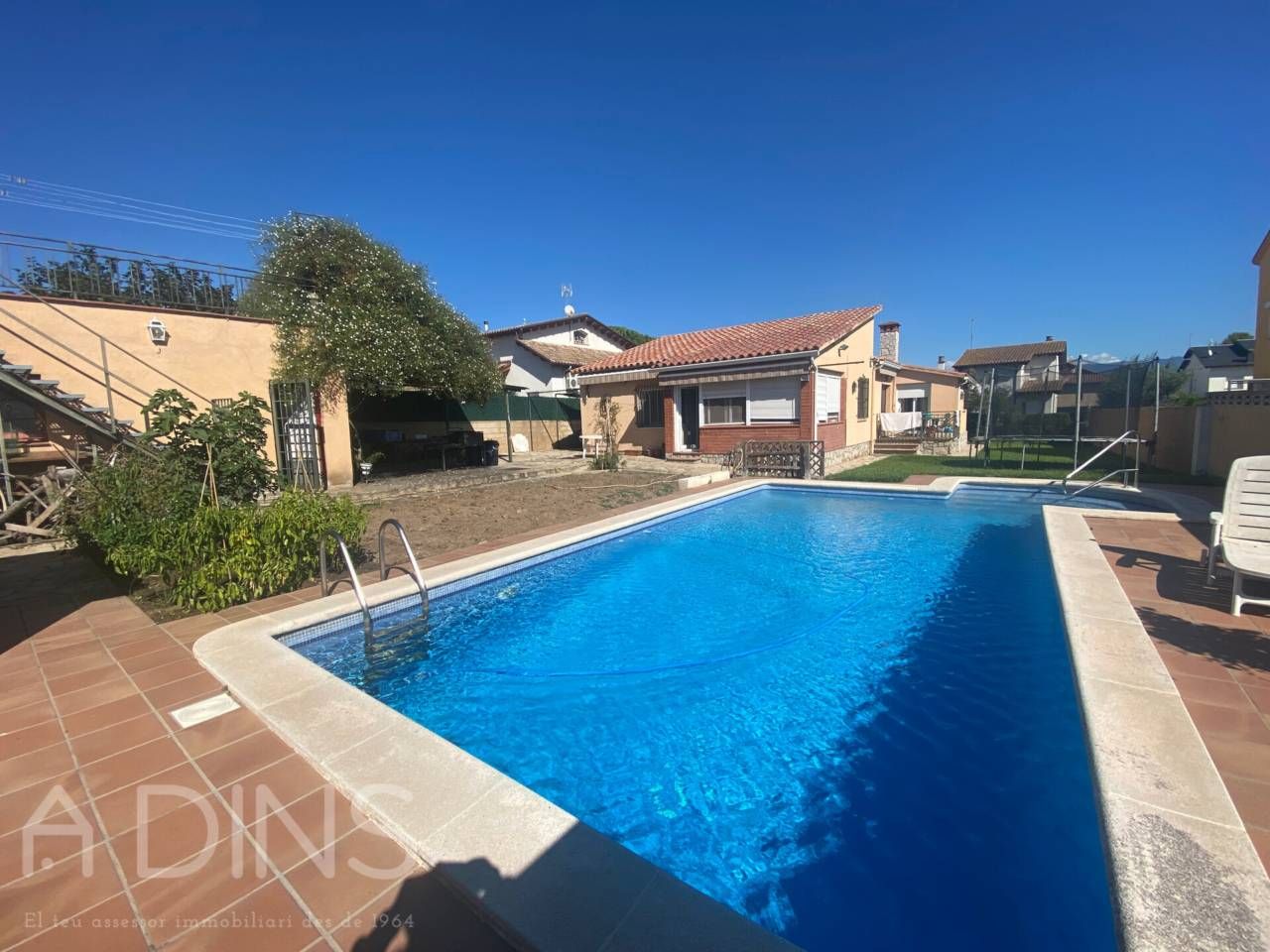 Piscina de Casa o xalet en venda en Caldes de Montbui amb Calefacció, Jardí privat i Terrassa