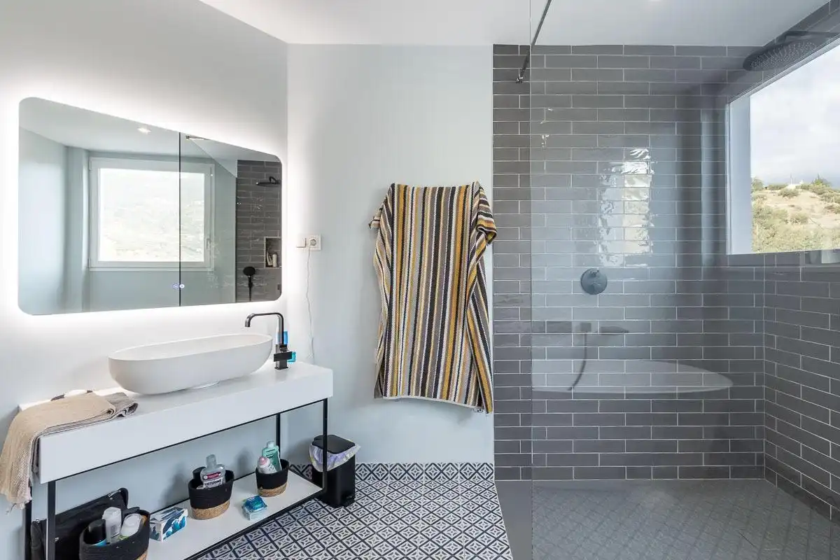 Baño de Casa o chalet en venta en Jete con Aire acondicionado, Calefacción y Jardín privado