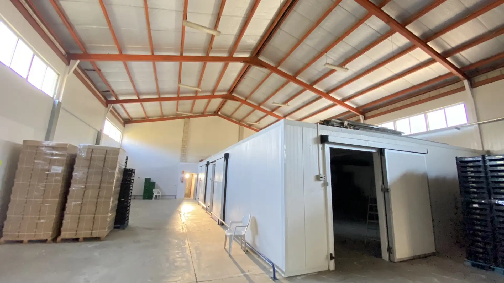Vista exterior de Nave industrial en venta en Jerte con Alarma