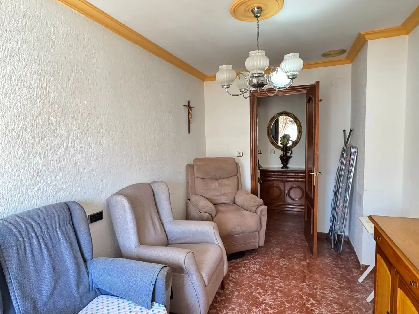 Sala de estar de Piso en venta en Almería con Aire acondicionado, Trastero y Amueblado