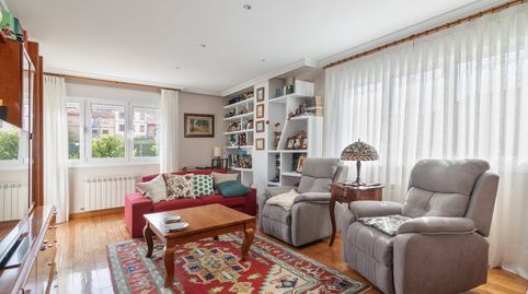 Foto 3 de Casa o xalet en venda a Calle Catedrático Adolfo Álvarez Buylla, 35, Olivares, Oviedo