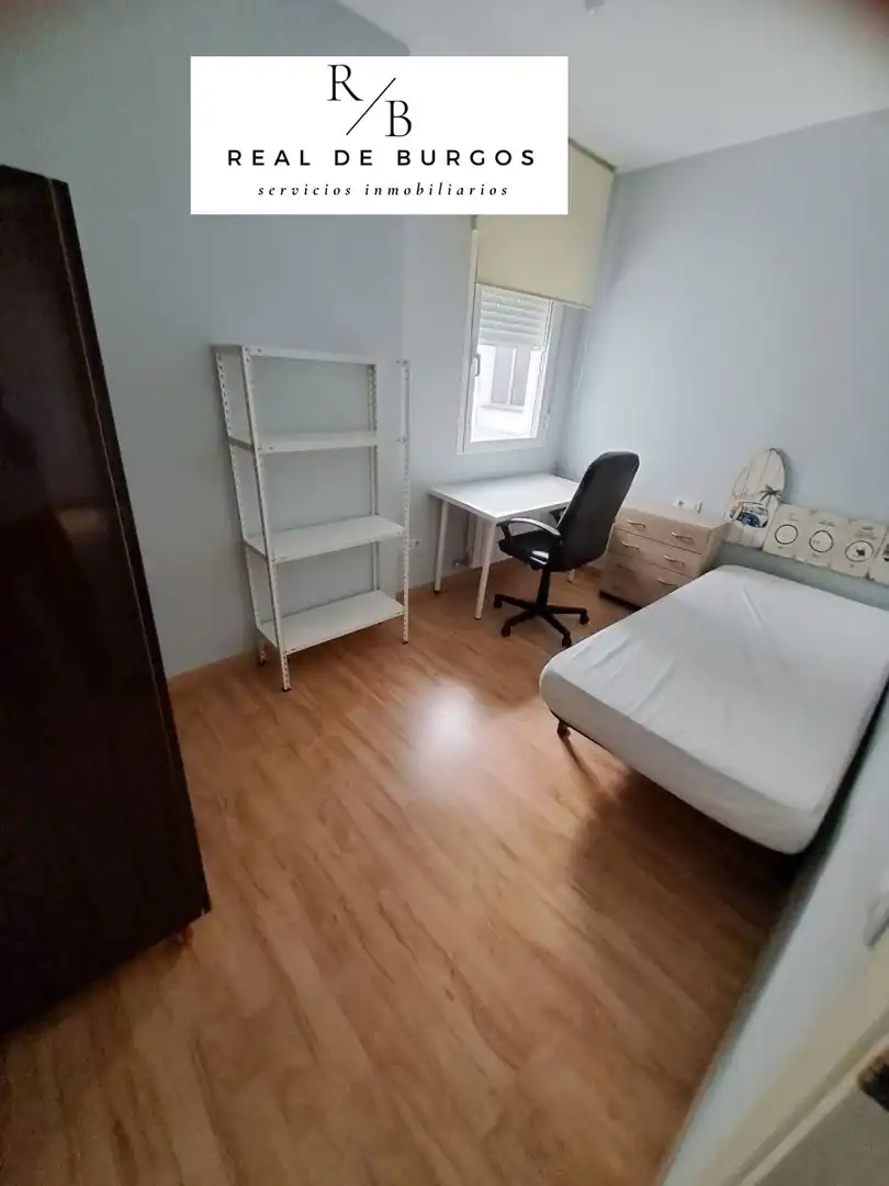 Habitación de Piso de alquiler en Valladolid con Calefacción, Terraza y Amueblado