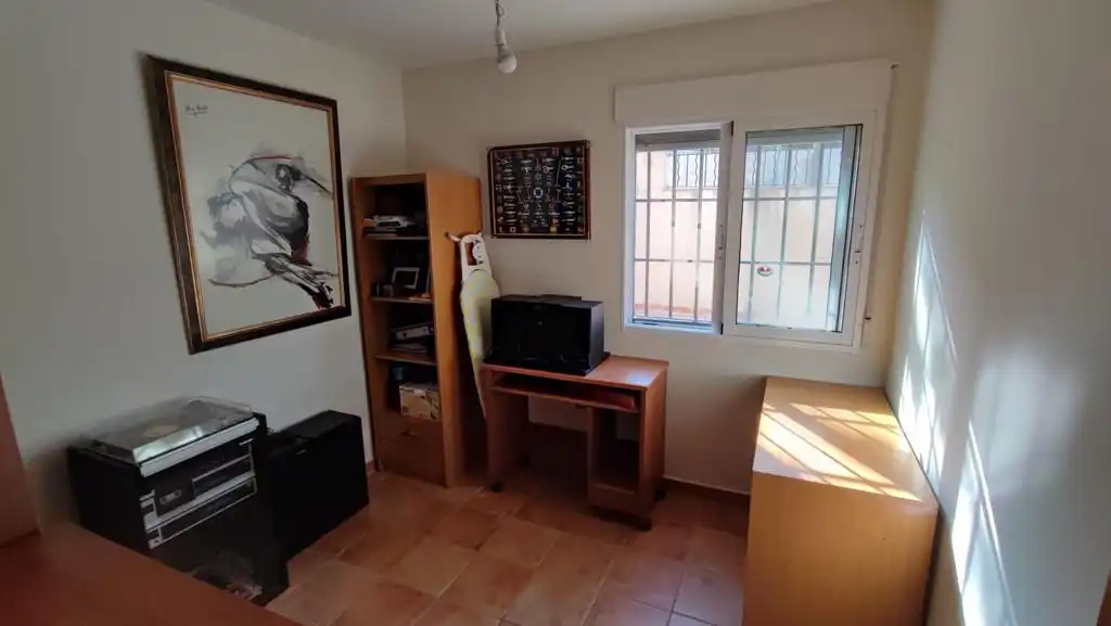 Casa o chalet en venta en Oliva con Jardín privado, Terraza y Amueblado