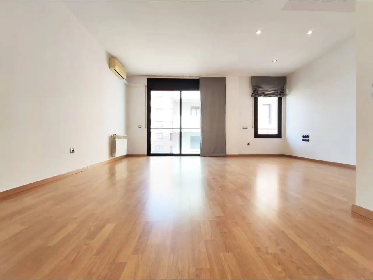 Wohnung zur Miete in Calle PEP VENTURA, Bases de Manresa - Carretera de Santpedor