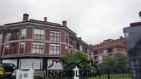 Vista exterior de Pis en venda en Ramales de la Victoria amb Calefacció i Piscina comunitària